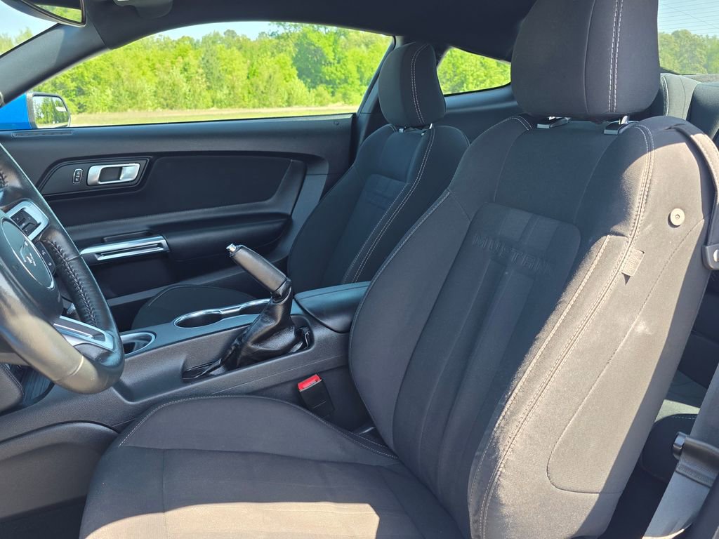 Used 2019 Ford Mustang Coupe RWD image 10