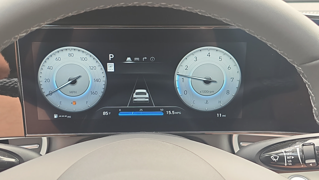 New 2026 Hyundai Elantra Limited FWD image 17