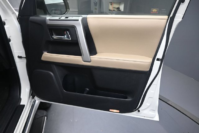 Used 2014 Toyota 4Runner Limited RWD image 29