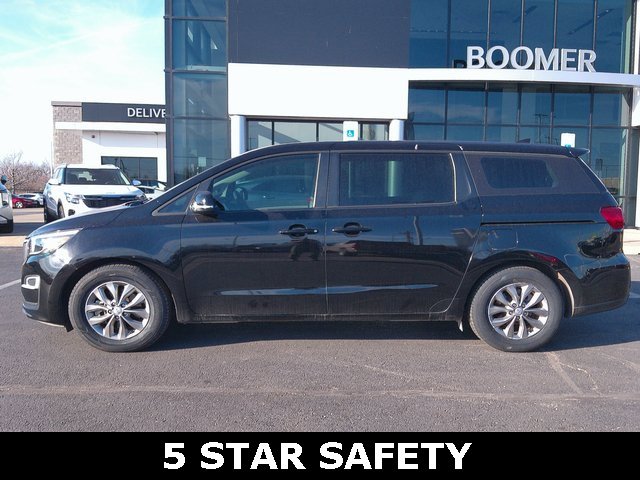 Used 2019 Kia Sedona L image 2
