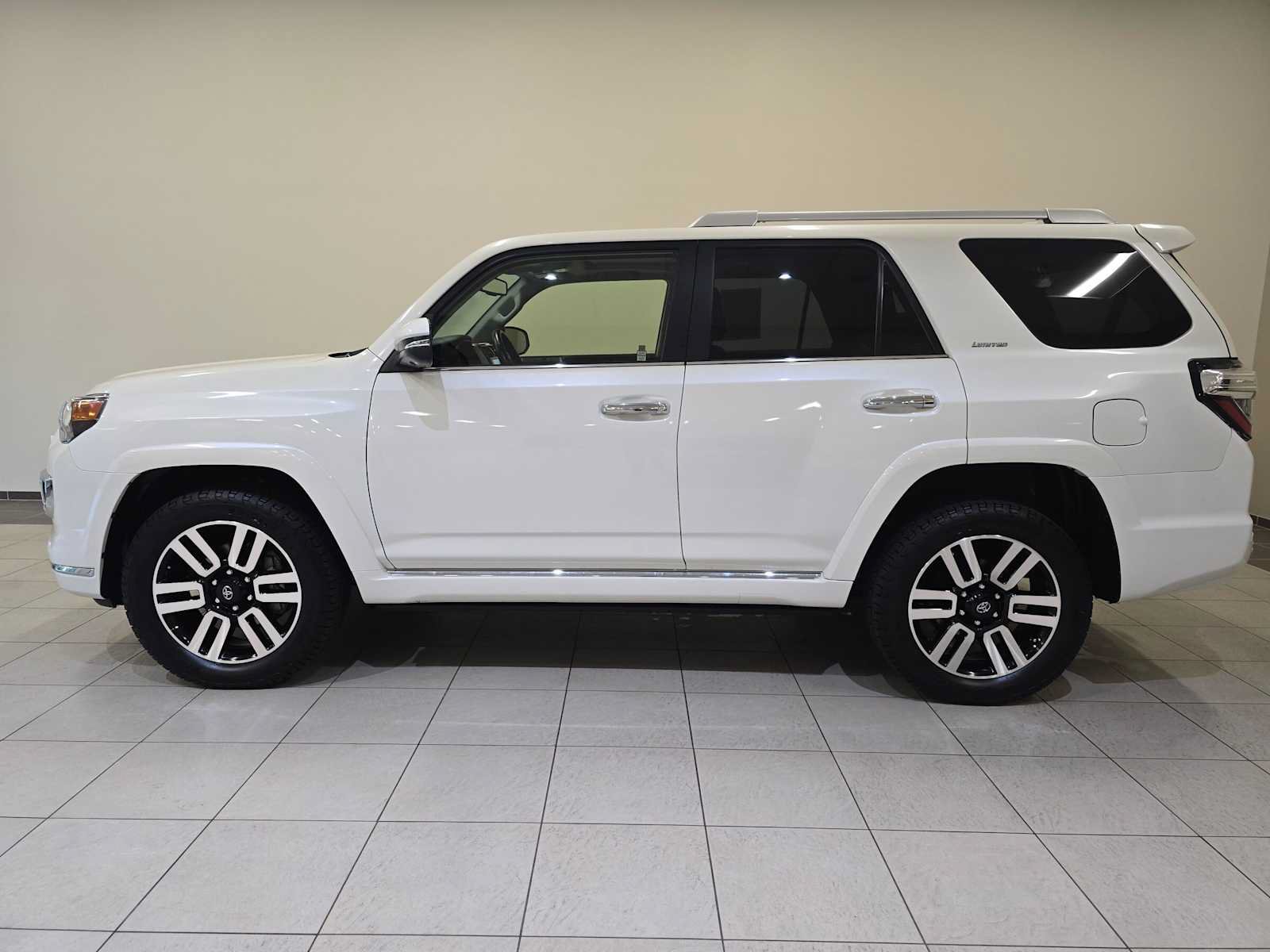 Certified 2023 Toyota 4Runner Limited AWD/4WD image 3