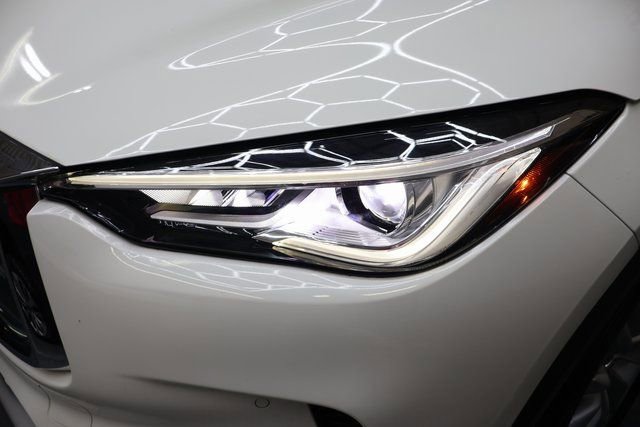 Used 2021 INFINITI QX50 Essential w/ Convenience Package image 28