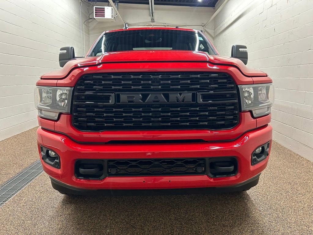 Used 2024 RAM 2500 Big Horn w/ Night Edition AWD/4WD image 6