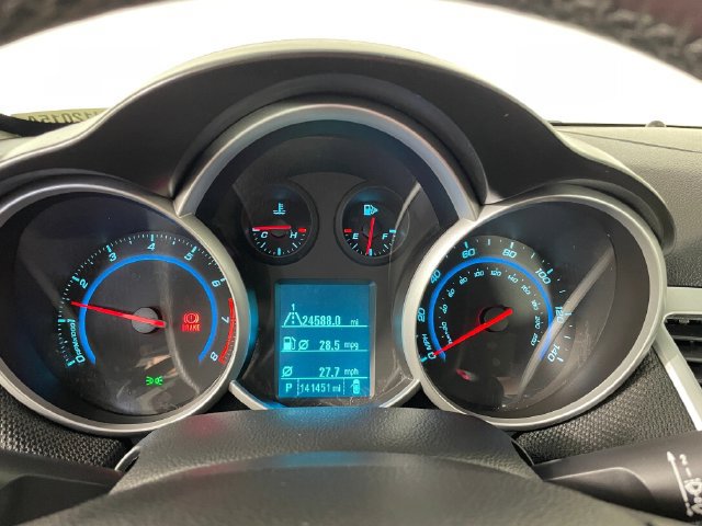 Used 2012 Chevrolet Cruze LT FWD image 5