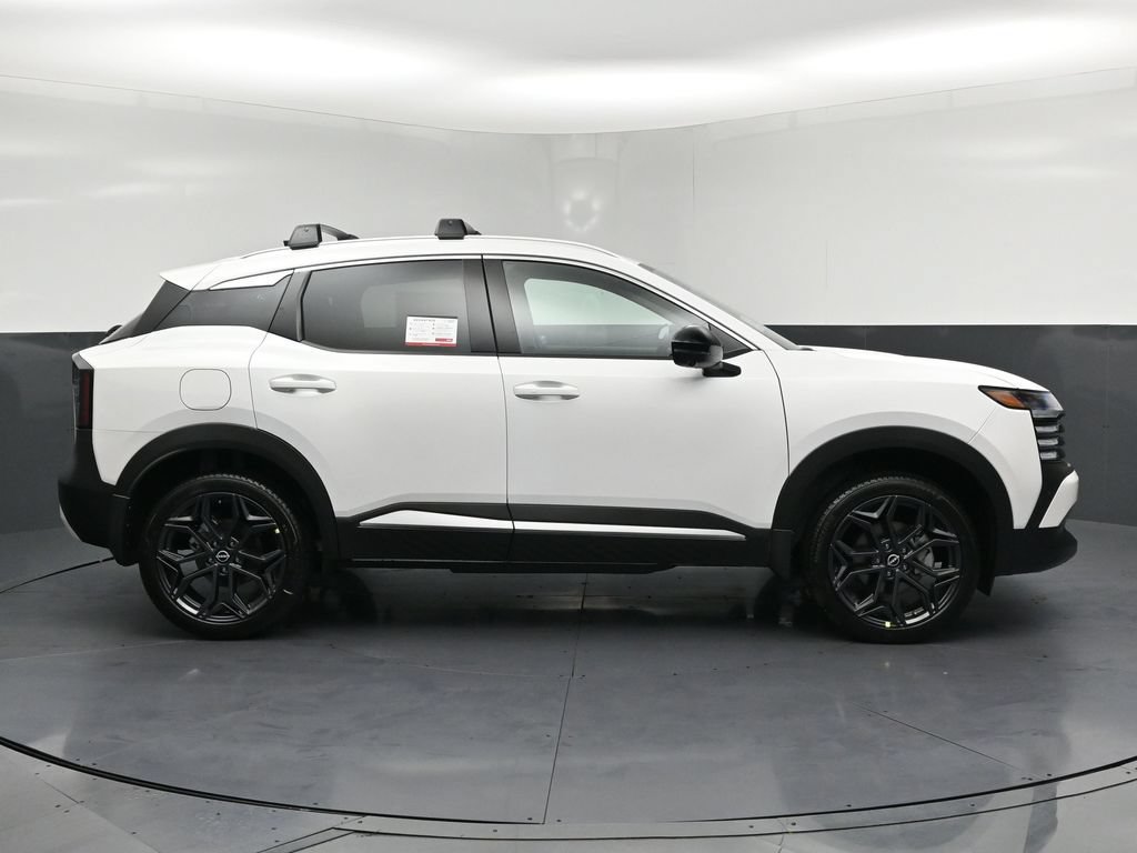 New 2026 Nissan Kicks SR w/ Cold Weather Package FWD image 25