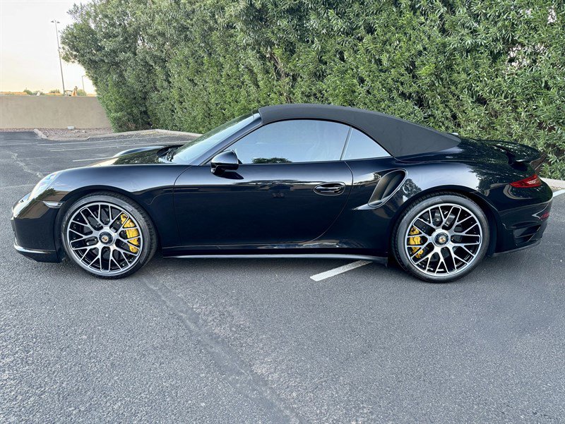 Used 2015 Porsche 911 Turbo S w/ High-end Infotainment Package AWD/4WD image 59