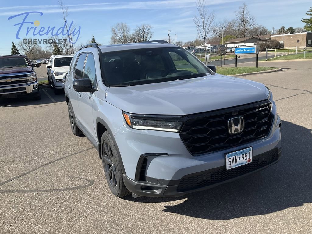 Used 2025 Honda Pilot Black Edition image 29