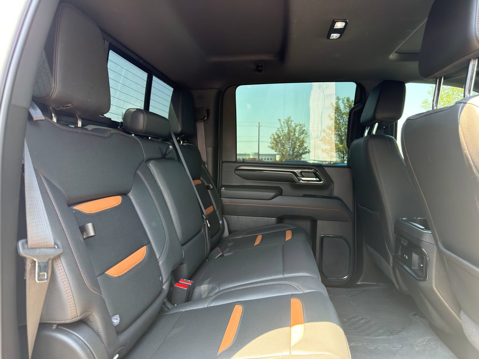 Used 2024 GMC Sierra 3500 AT4 w/ AT4 Premium Plus Package AWD/4WD image 29