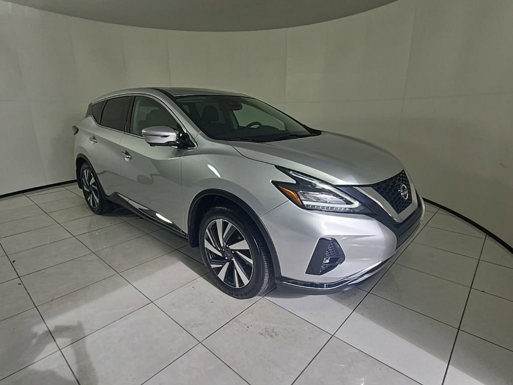 Used 2023 Nissan Murano SL w/ SL Moonroof Package image 3