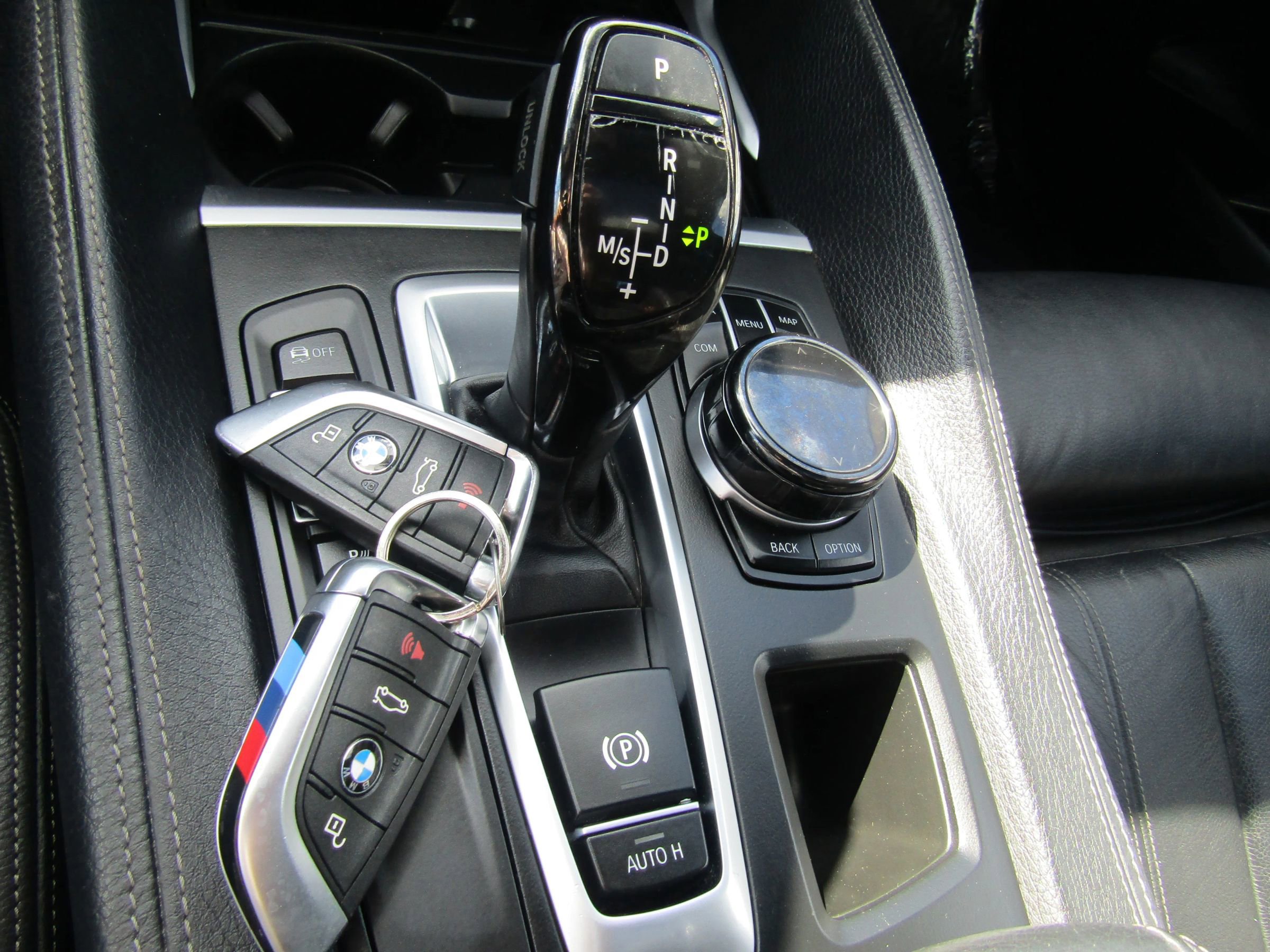Used 2017 BMW X6 xDrive50i image 30