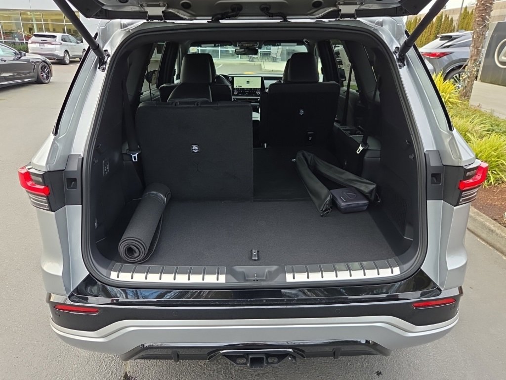 New 2026 Lexus TX 500h AWD image 16