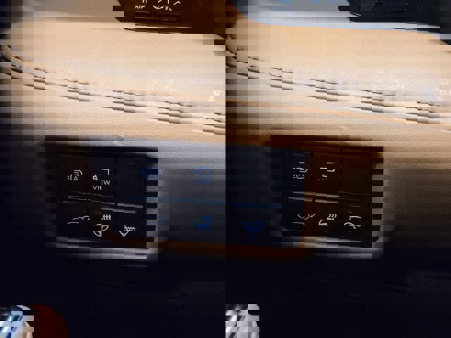 Used 2020 Toyota Highlander Platinum image 24