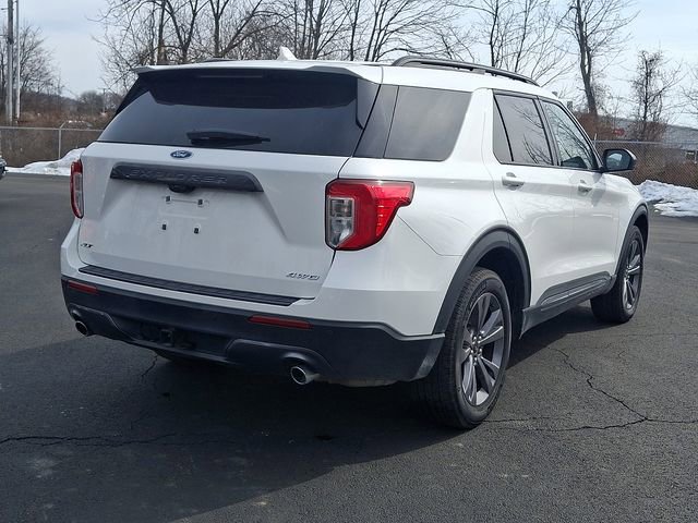 Used 2023 Ford Explorer XLT w/ Equipment Group 202A image 10