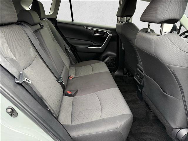 Used 2022 Toyota RAV4 XLE image 21