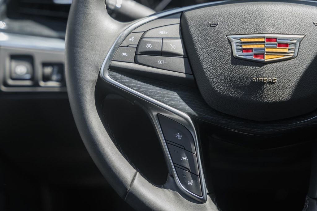 Used 2025 Cadillac XT5 Premium Luxury image 31