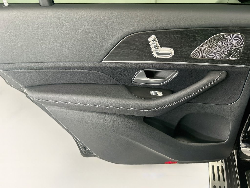 Certified 2026 Mercedes-Benz GLS 450 4MATIC image 25