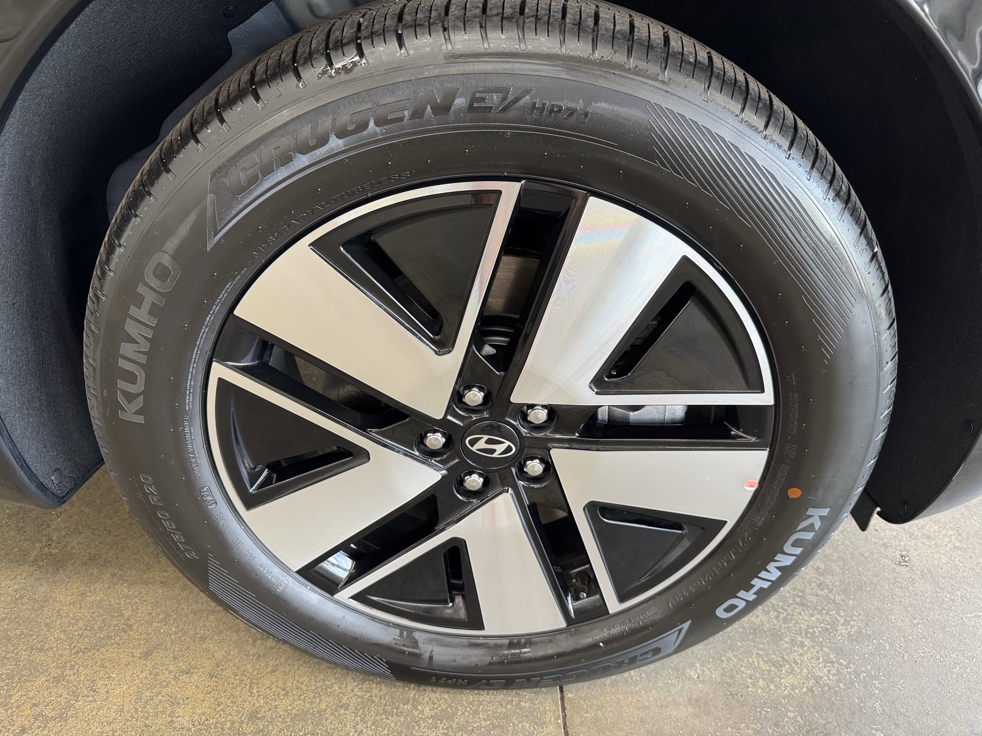 New 2026 Hyundai Ioniq 9 SEL image 21