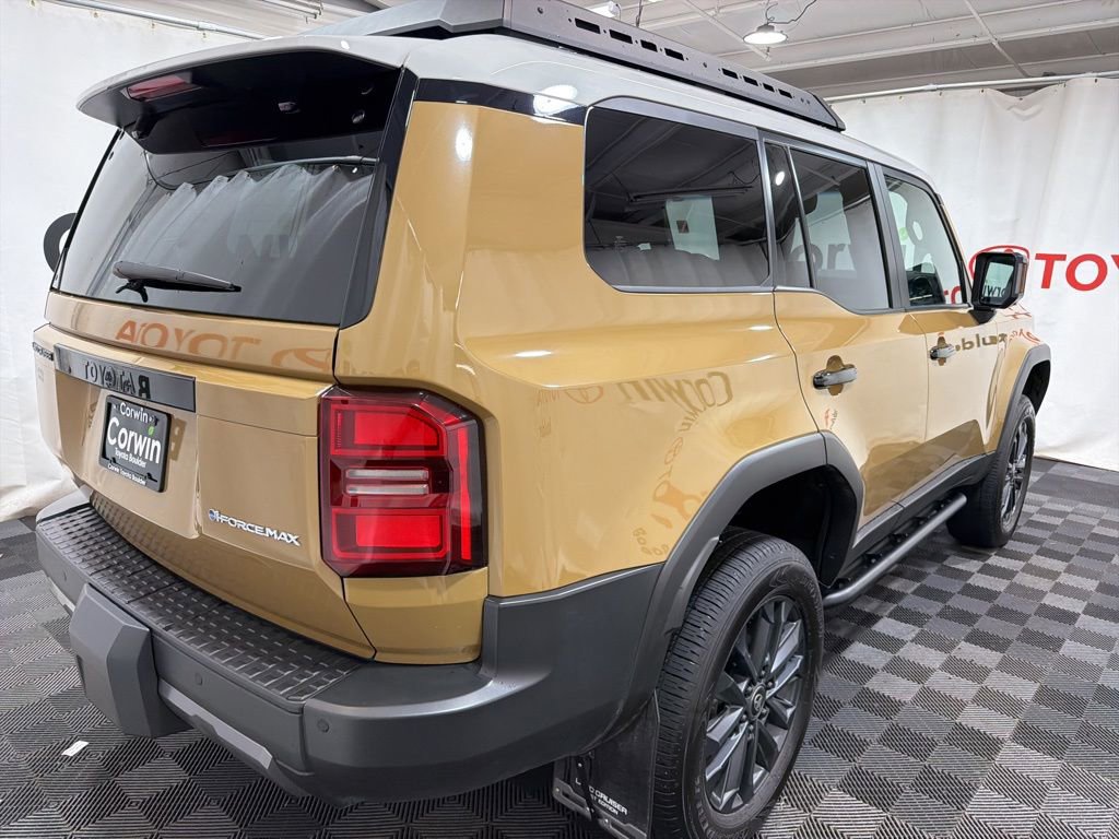 Used 2024 Toyota Land Cruiser image 7