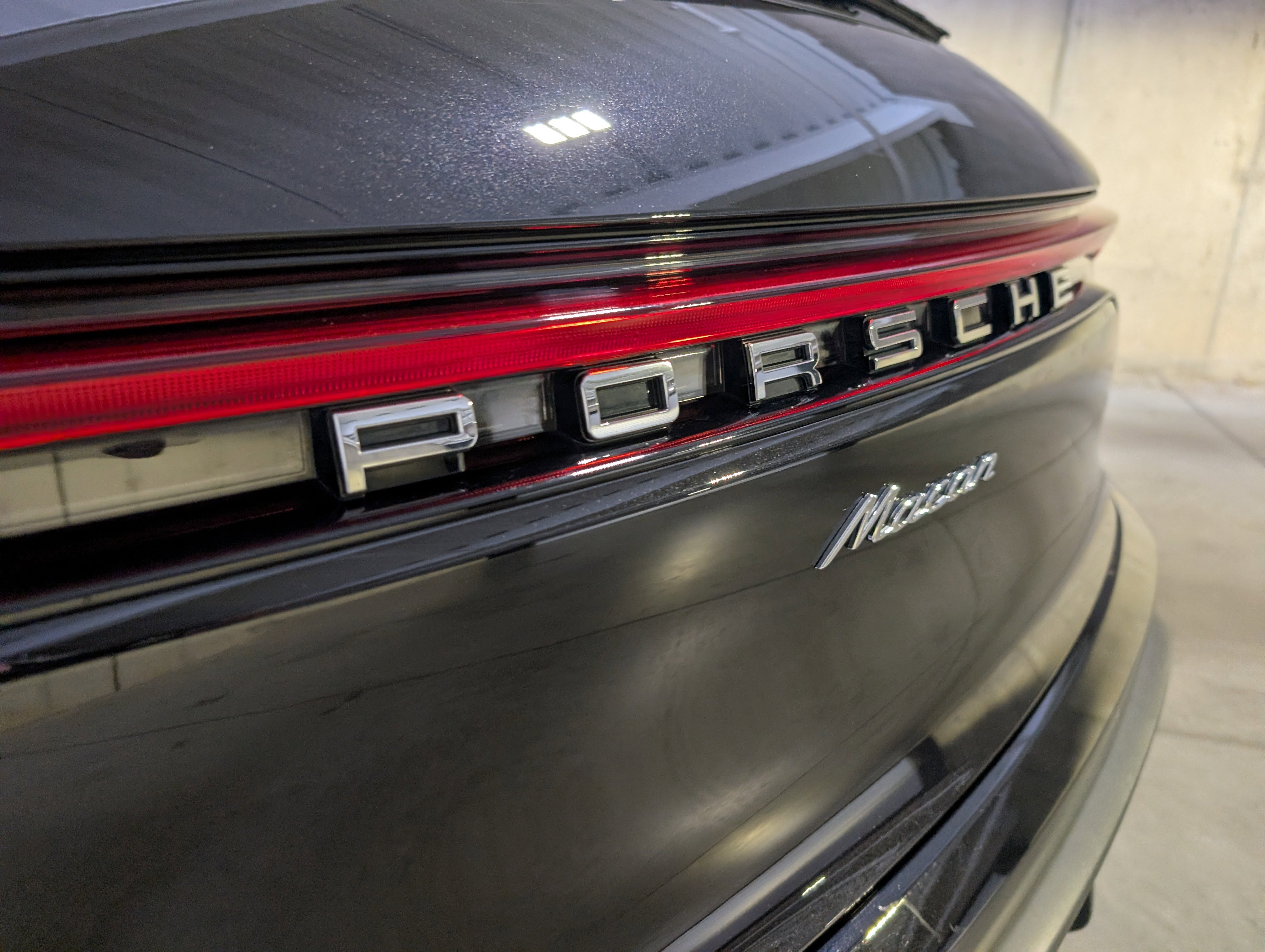 Certified 2025 Porsche Macan image 16