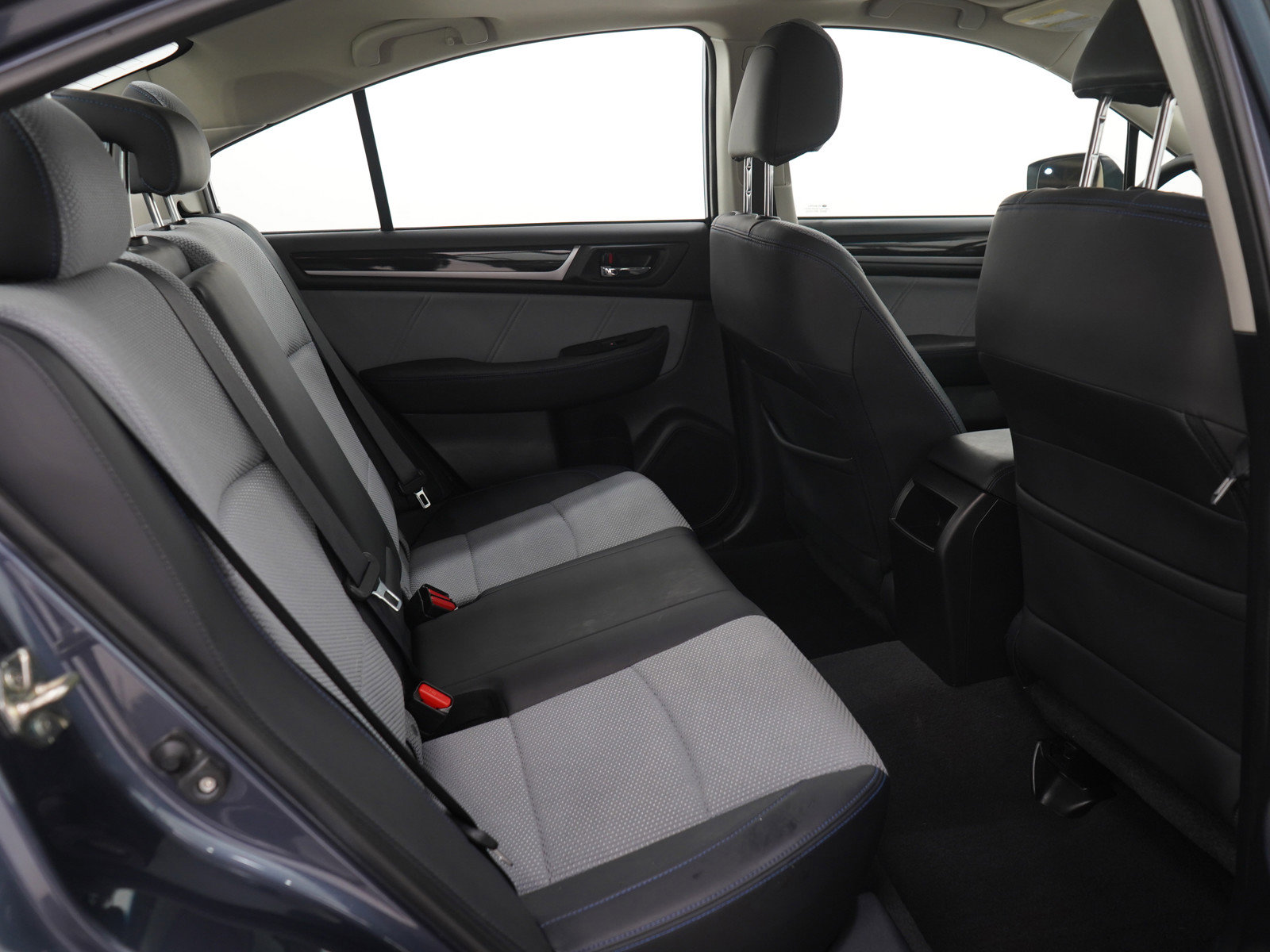 Used 2017 Subaru Legacy 2.5i Sport w/ Popular Package #2A image 11