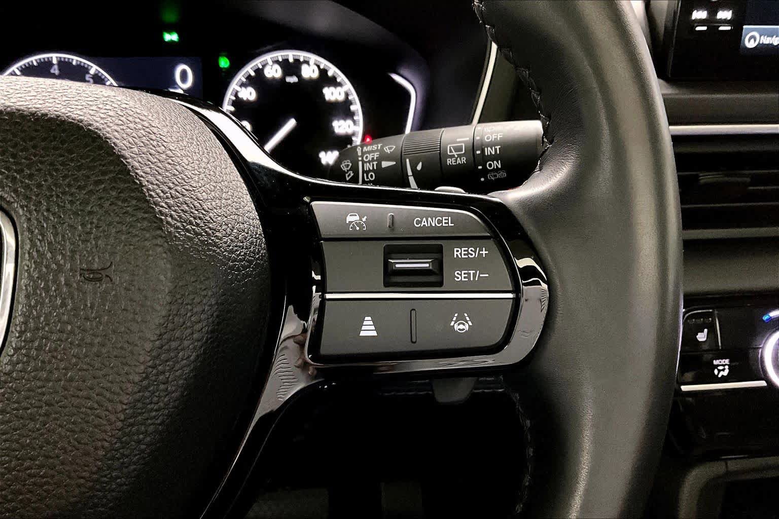 Used 2024 Honda Pilot Touring image 25