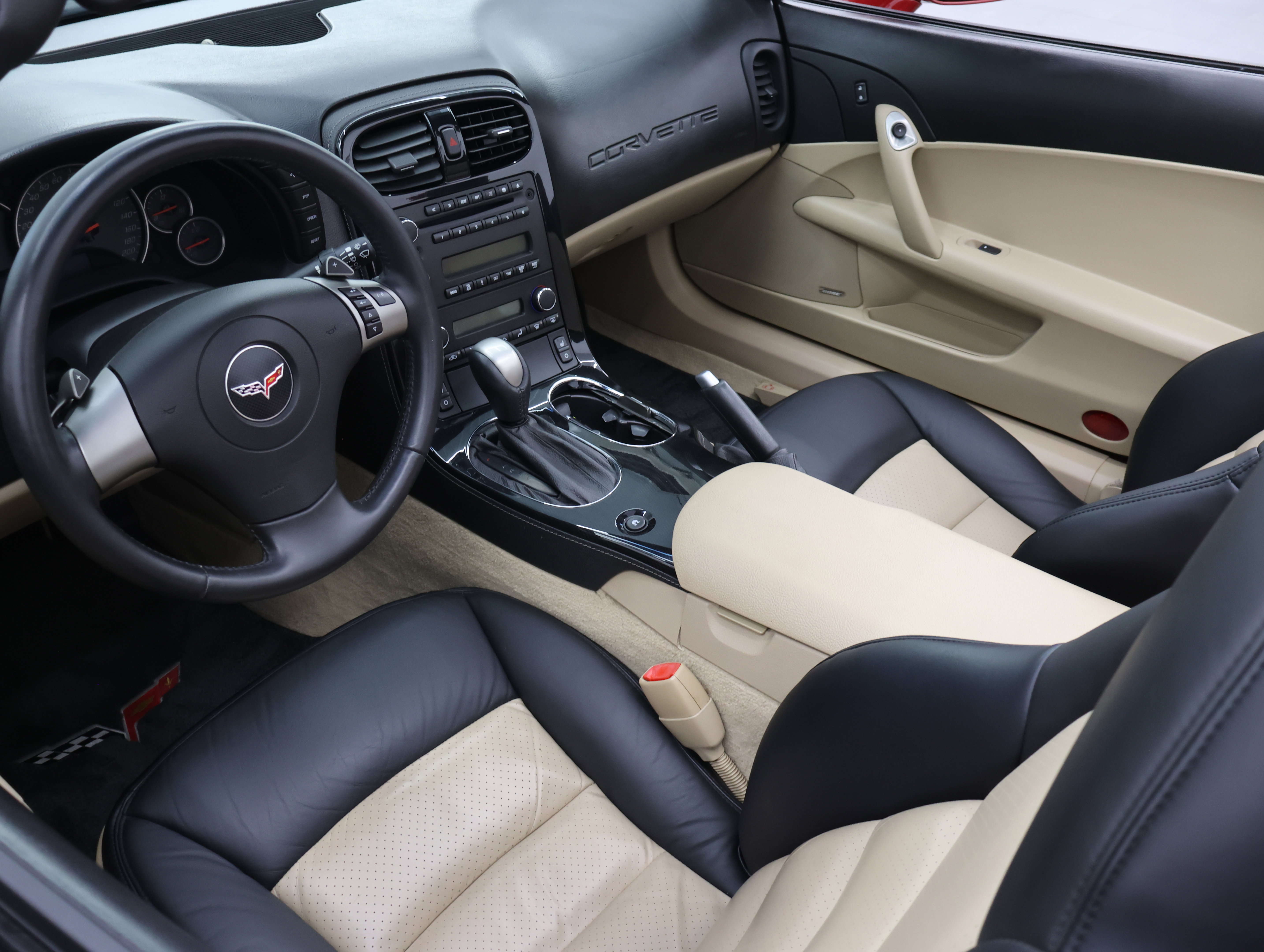 Used 2008 Chevrolet Corvette Convertible w/ Preferred Equipment Group RWD image 43