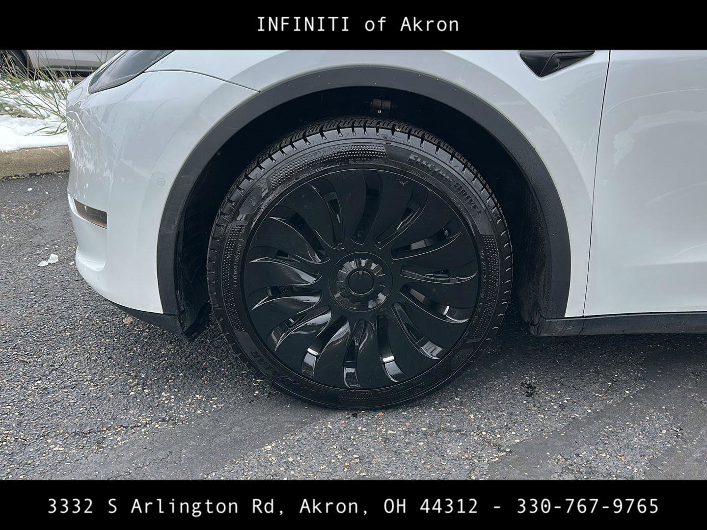 Used 2022 Tesla Model Y Long Range image 18