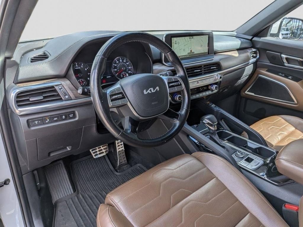 Certified 2022 Kia Telluride SX w/ SX Prestige Package image 16