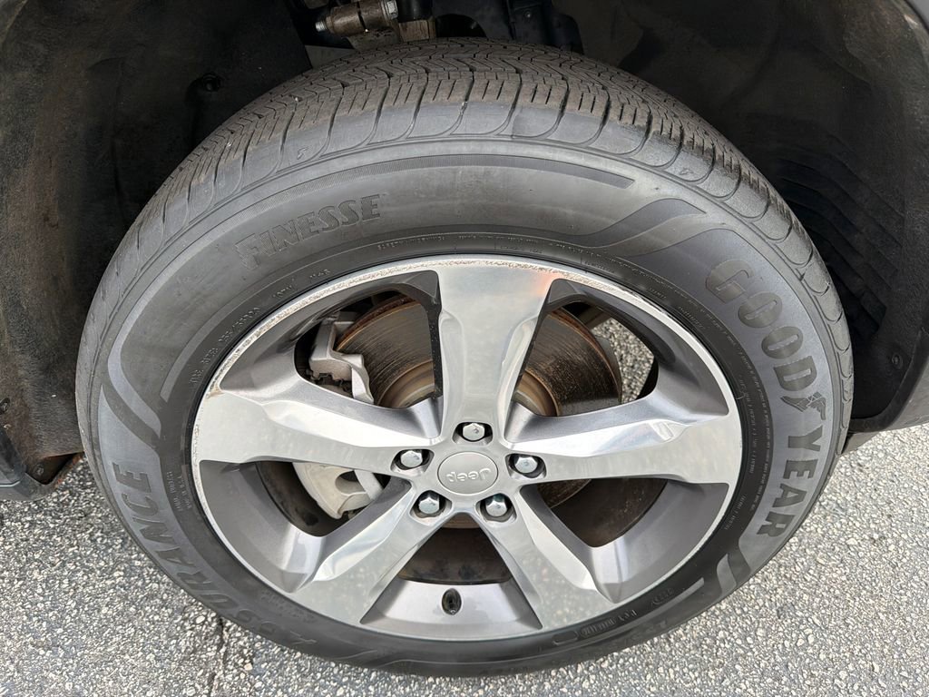 Used 2022 Jeep Grand Cherokee L Limited image 12