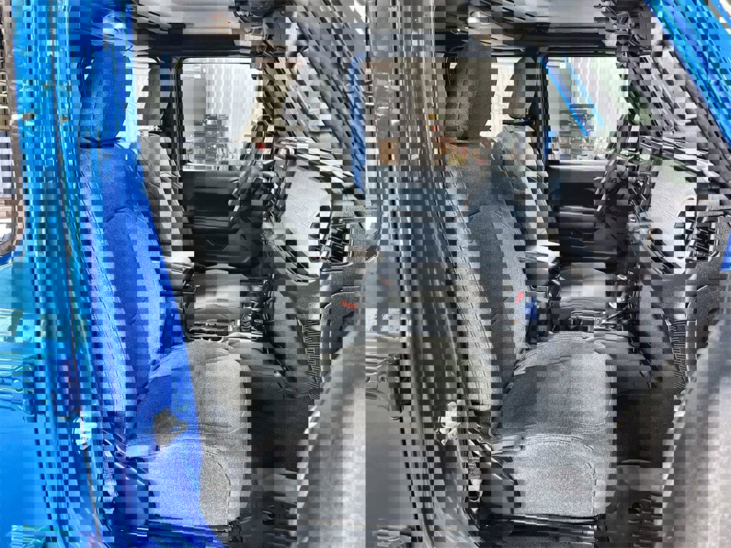 Used 2024 Jeep Wrangler Sport S image 26