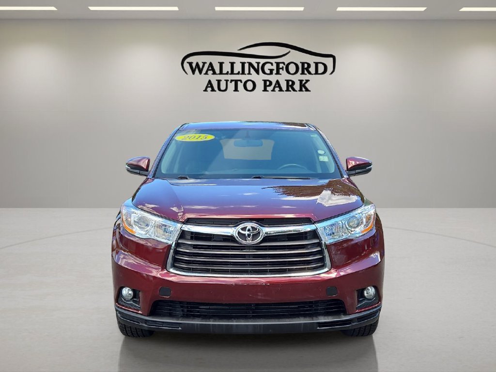 Used 2015 Toyota Highlander Plus AWD/4WD image 2