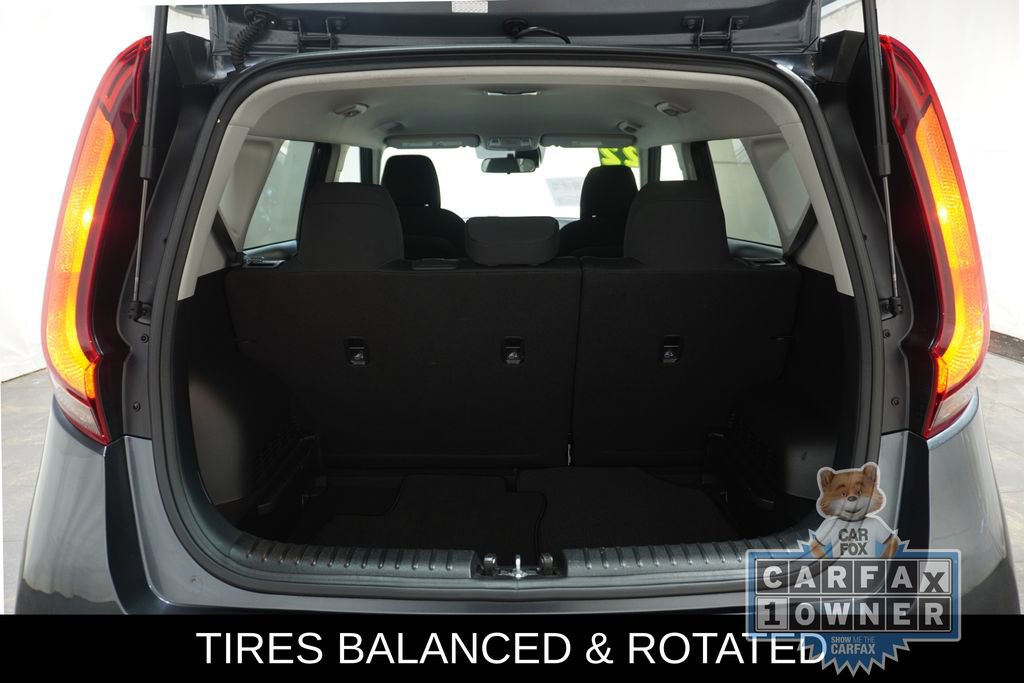 Used 2022 Kia Soul LX w/ Technology Package image 9
