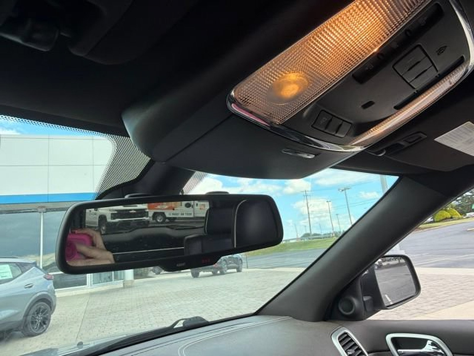 Used 2014 Jeep Grand Cherokee Overland AWD/4WD image 16