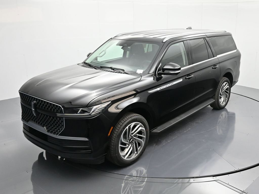 New 2026 Lincoln Navigator L Premier AWD/4WD image 31