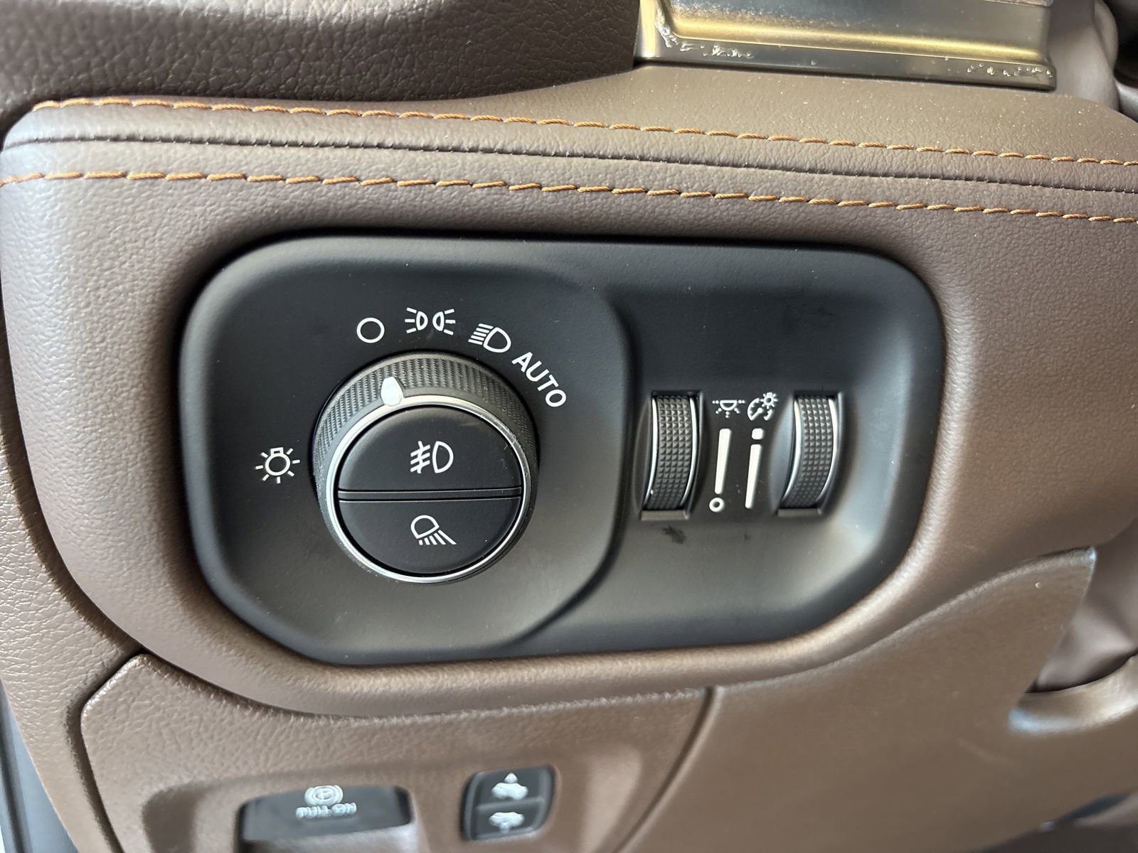 New 2026 RAM 1500 Limited image 16