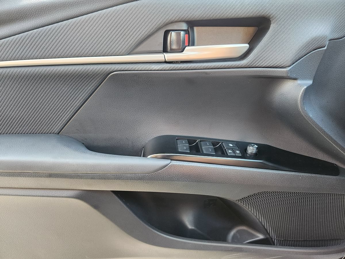 Used 2025 Toyota Camry SE w/ Multimedia Upgrade Package FWD image 39