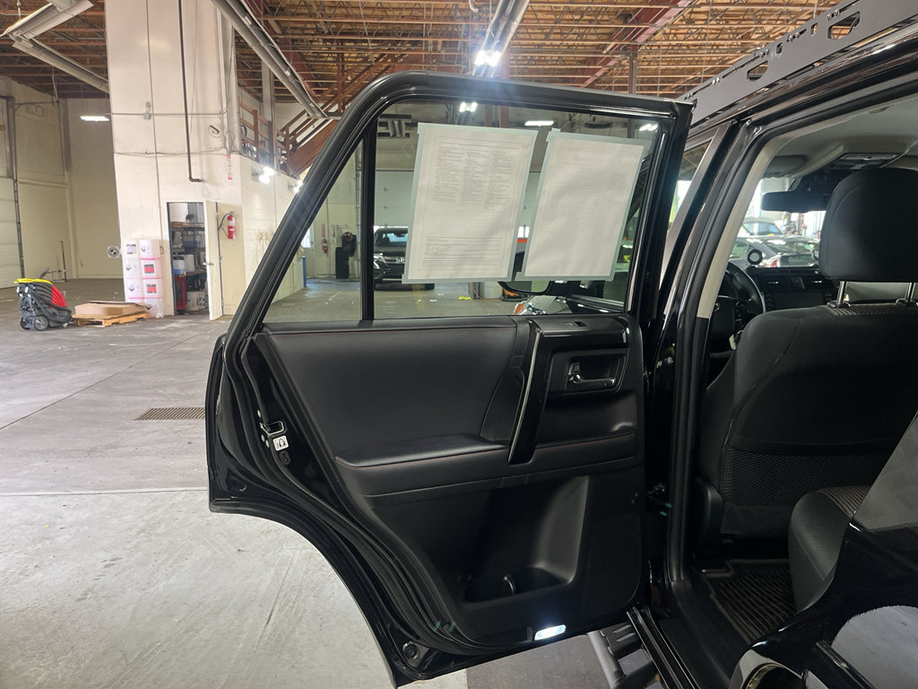 Used 2022 Toyota 4Runner TRD Off-Road AWD/4WD image 23