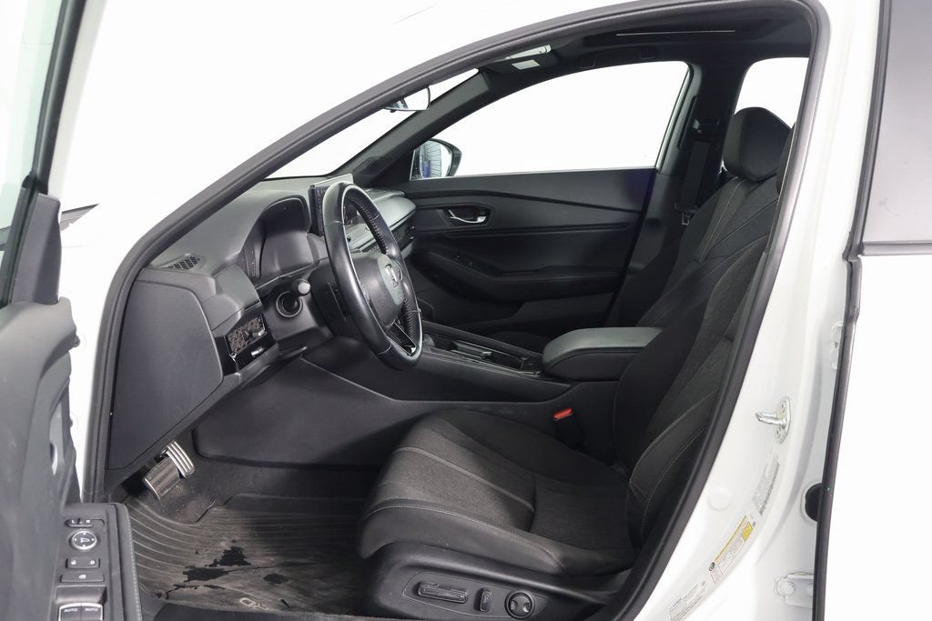 Used 2025 Honda Accord Sport image 9