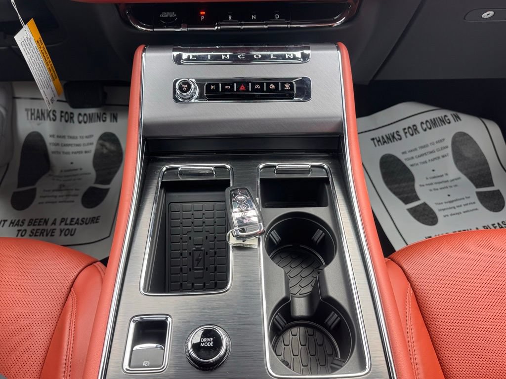 New 2026 Lincoln Aviator Reserve w/ Jet Appearance Package AWD/4WD image 18