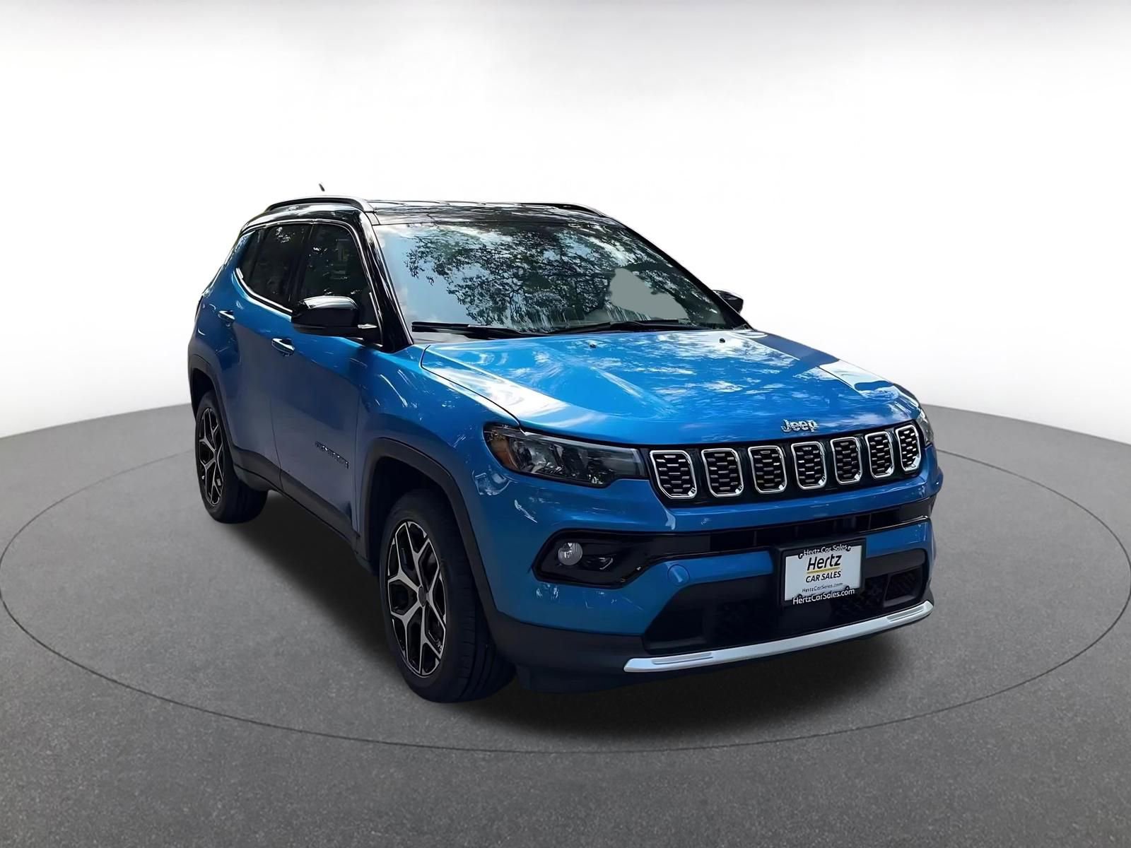 Used 2025 Jeep Compass Limited AWD/4WD image 3