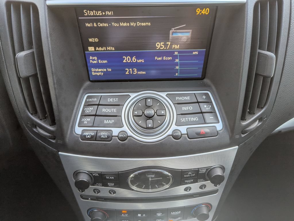 Used 2013 INFINITI G37 Convertible w/ Premium Pkg RWD image 22