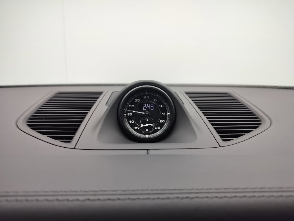 Certified 2023 Porsche Macan GTS AWD/4WD image 13