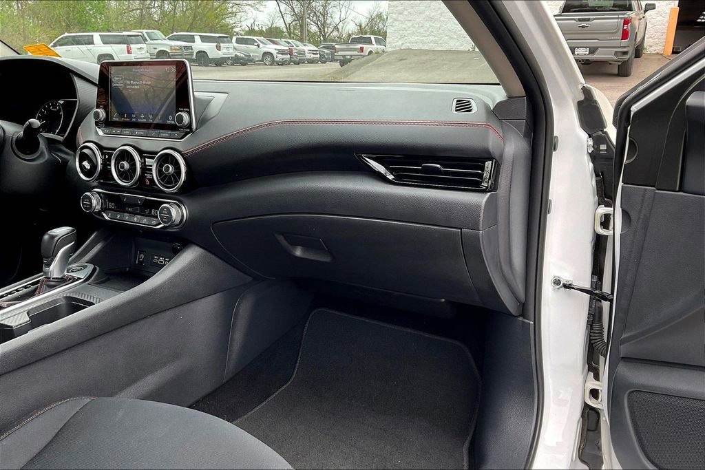 Used 2025 Nissan Sentra SR image 16