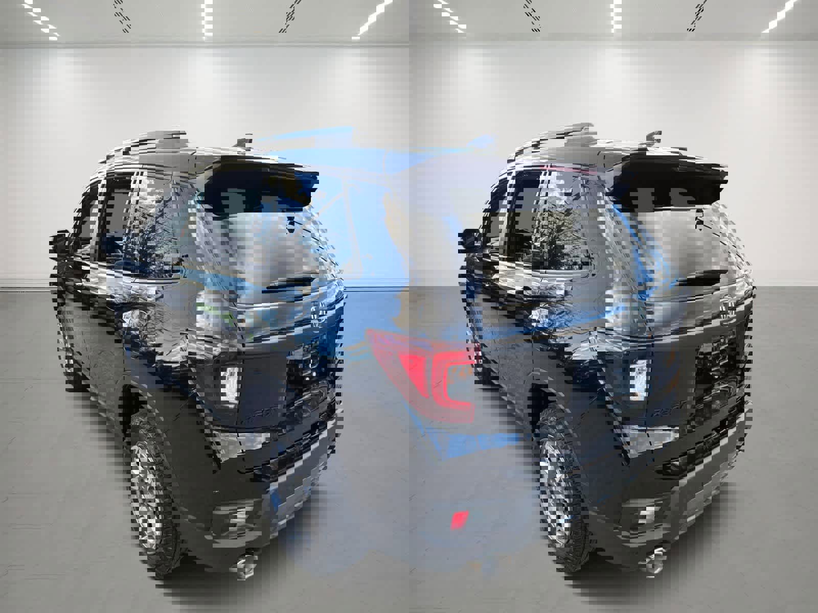 Used 2023 Honda Passport TrailSport image 4