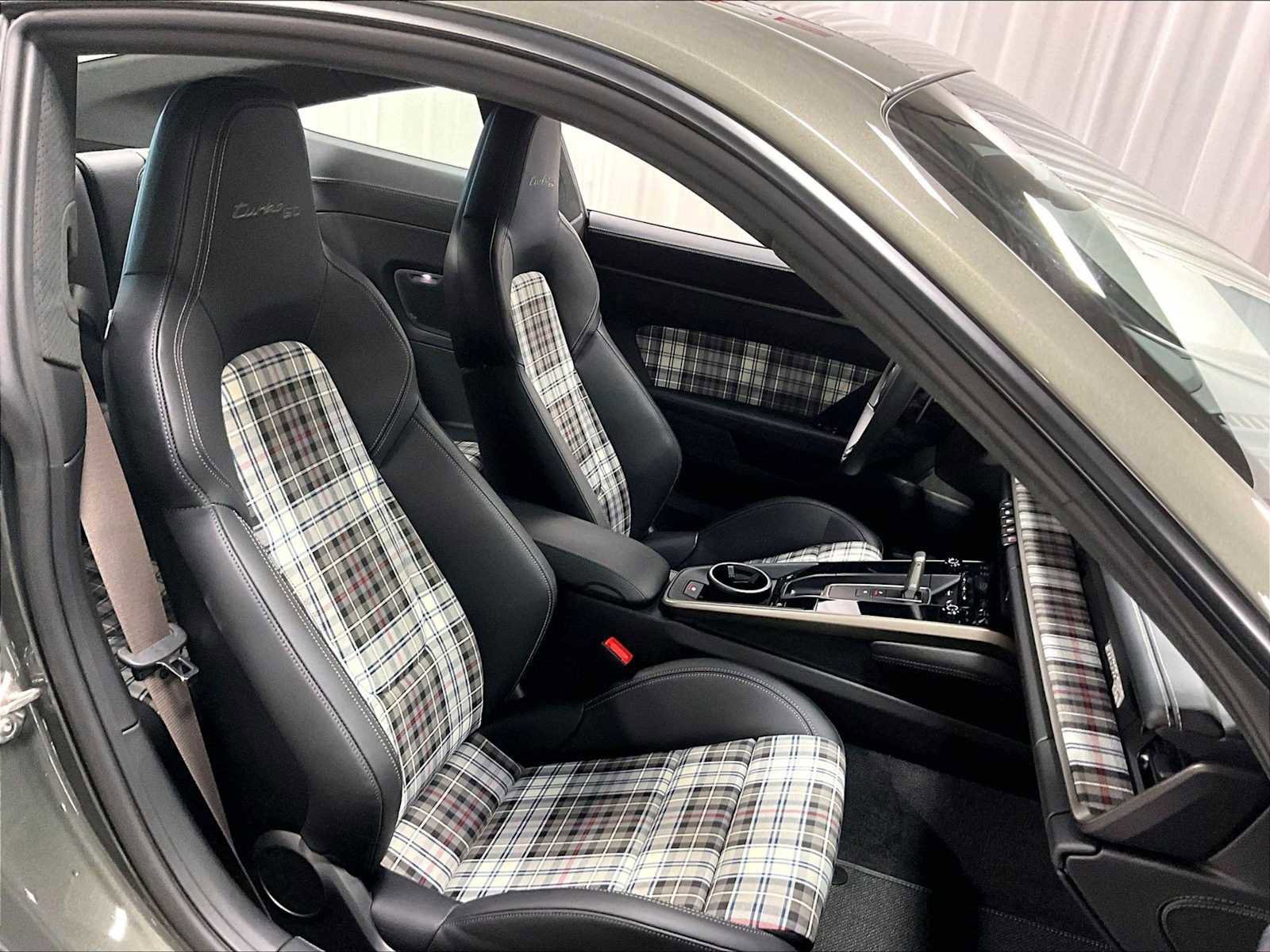 Used 2025 Porsche 911 Turbo S image 28