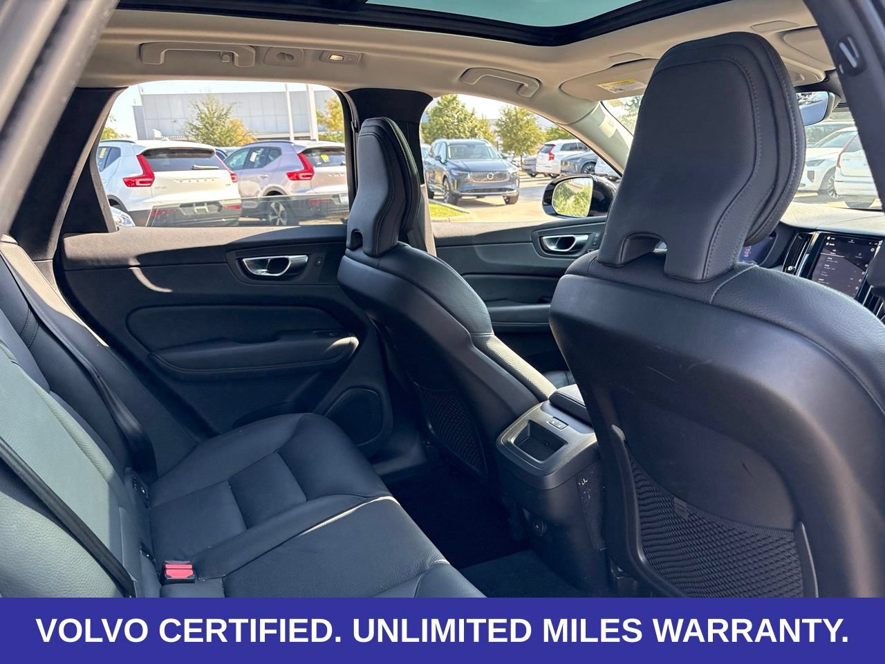 Certified 2025 Volvo XC60 B5 Plus AWD/4WD image 11