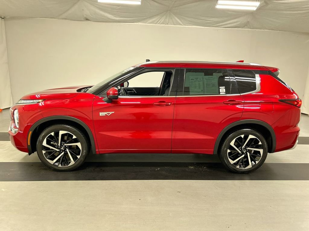 Used 2023 Mitsubishi Outlander SEL AWD/4WD image 6