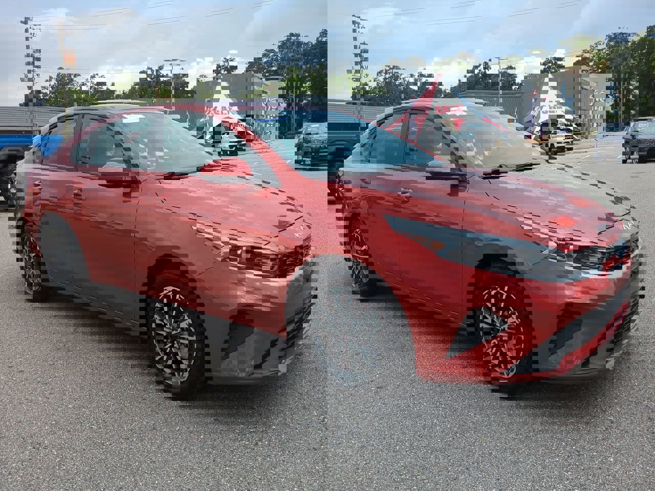 Used 2023 Kia Forte LXS image 2