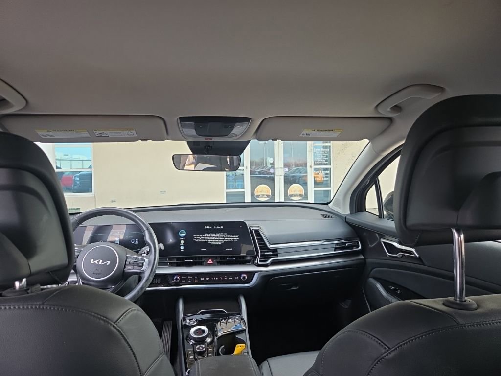 Used 2023 Kia Sportage EX image 18