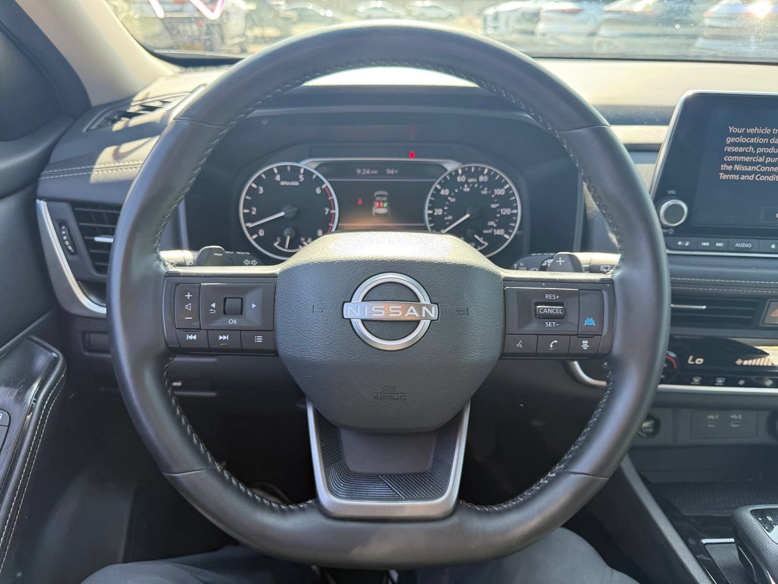 Certified 2025 Nissan Rogue SV FWD image 15